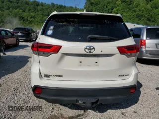 2018 Toyota Highlander SE with VIN 5TDJZRFH5JS536369, listed as a Copart auction lot 61564955 with 130,185 mi miles and Salvage title. Bid and sale history available at DreamBid. Image 6.