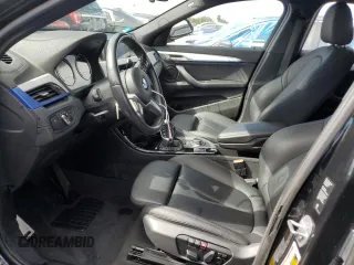 2019 BMW X2 M35i z VIN WBXYN1C50KEF29400, wystawiony jako Copart lot #76044214 z przebiegiem 66 309 mil mil oraz Nie do naprawy • Non repairable. Historia ofert i sprzedaży dostępna na DreamBid. Obrazek 7.