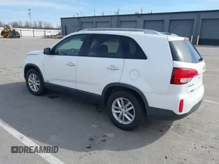 2014 Kia Sorento LX with VIN 5XYKTCA63EG545549, listed as a IAAI auction lot 41841324 with 173,813 mi miles and . Bid and sale history available at carsss.com. Image 3.