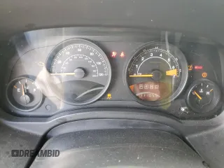 2016 Jeep Patriot Sport z VIN 1C4NJRBBXGD512115, wystawiony jako Copart lot #55970355 z przebiegiem 111 055 mil mil oraz Szkoda całkowita • Salvage title. Historia ofert i sprzedaży dostępna na DreamBid. Obrazek 9.