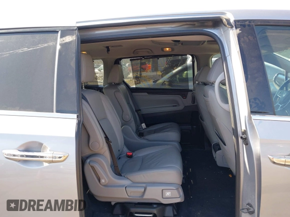 2018 Honda Odyssey Elite z VIN 5FNRL6H91JB070355, wystawiony jako IAAI lot #41975916 z przebiegiem 147 022 mil mil oraz . Historia ofert i sprzedaży dostępna na DreamBid. Obrazek 8.