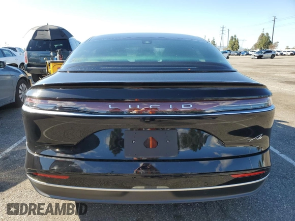 2023 Lucid Air Pure z VIN 50EA1PFA0PA006195, wystawiony jako Copart lot #49089274 z przebiegiem 5298 mil mil oraz Szkody całkowita. Historia ofert i sprzedaży dostępna na DreamBid. Obrazek 6.