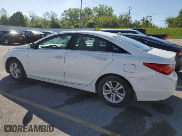 2013 Hyundai Sonata GLS z VIN 5NPEB4AC1DH762455, wystawiony jako Copart lot #56023415 z przebiegiem 176 308 mil mil oraz Czysty tytuł • Clean title. Historia ofert i sprzedaży dostępna na DreamBid. Obrazek 2.