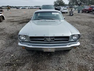 1965 Ford Mustang z VIN 5F07D164390, wystawiony jako Copart lot #81751974 z przebiegiem 701 957 mil mil oraz Szkoda całkowita • Salvage title. Historia ofert i sprzedaży dostępna na DreamBid. Obrazek 5.