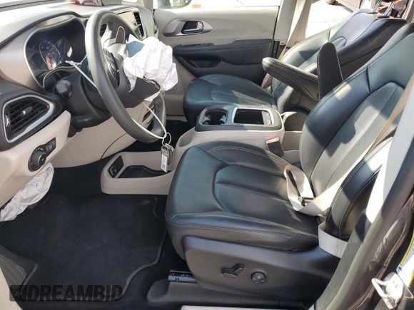 2021 Chrysler Pacifica Touring L with VIN 2C4RC1BG6PR597041, listed as a Copart auction lot 63331125 with 76,820 mi miles and Non repairable. Bid and sale history available at DreamBid. Image 7.