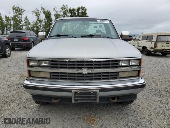 1988 Chevrolet Silverado 1500 with VIN 1GCDK14K8JE191314, listed as a Copart auction lot 57048225 with 134,298 mi miles and Clean Title. Bid and sale history available at DreamBid. Image 5.