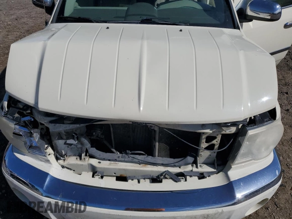 2008 Chrysler Aspen Limited z VIN 1A8HW58208F154083, wystawiony jako Copart lot #53396665 z przebiegiem 138 181 mil mil oraz Szkoda całkowita • Salvage title. Historia ofert i sprzedaży dostępna na DreamBid. Obrazek 12.