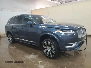 2025 Volvo XC90 Plus with VIN YV4062PE1S1290478, listed as a Copart auction lot 87835175 with 670 mi miles and Non Repairable. Bid and sale history available at DreamBid. Image 4.