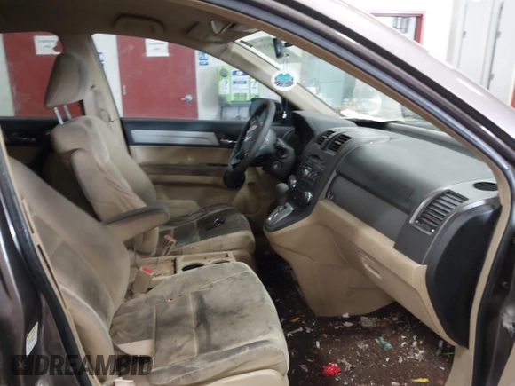 2011 Honda CR-V SE z VIN 5J6RE4H41BL010832, wystawiony jako IAAI lot #41869539 z przebiegiem 156 968 mil mil oraz . Historia ofert i sprzedaży dostępna na DreamBid. Obrazek 5.