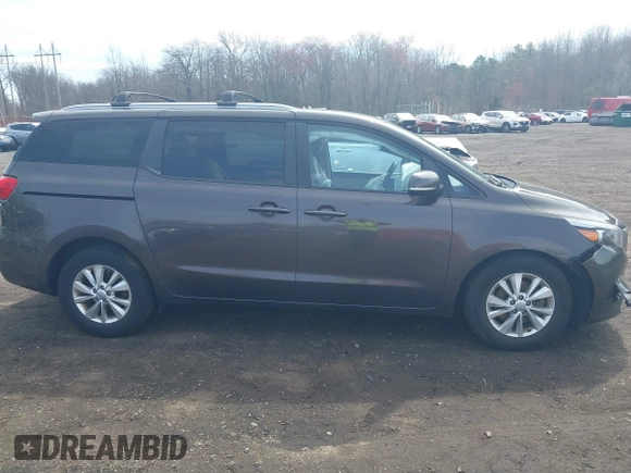 2016 Kia Sedona LX with VIN KNDMB5C11G6158934, listed as a IAAI auction lot 41908323 with 105,888 mi miles and . Bid and sale history available at carsss.com. Image 13.