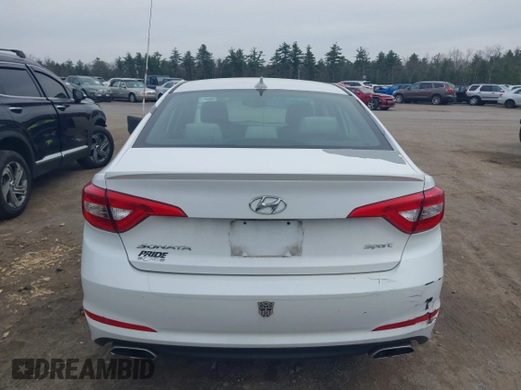 2015 Hyundai Sonata Sport with VIN 5NPE34AF7FH052003, listed as a IAAI auction lot 42097419 with 172,026 mi miles and . Bid and sale history available at DreamBid. Image 6.