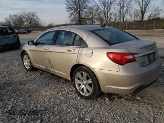 2013 Chrysler 200 Touring with VIN 1C3CCBBB5DN571432, listed as a Copart auction lot 48853055 with 88,782 mi miles and Salvage Title. Bid and sale history available at carsss.com. Image 2.