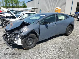 2023 Toyota Prius LE z VIN JTDADABU7P3002464, wystawiony jako Copart lot #52369955 z przebiegiem 39 772 mil mil oraz Szkoda całkowita • Salvage title. Historia ofert i sprzedaży dostępna na DreamBid. Obrazek 1.