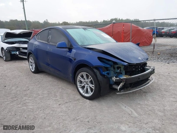 2020 Tesla Model Y Long Range with VIN 5YJYGDEE7LF006314, listed as a IAAI auction lot 41488196 with 50,095 mi miles. Bid and sale history available at carsss.com. Image 1.