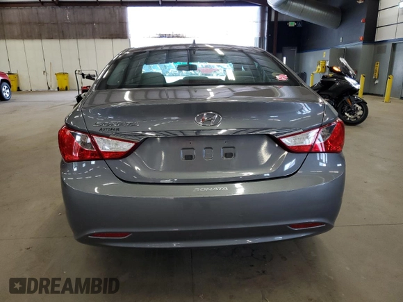 2013 Hyundai Sonata GLS z VIN 5NPEB4AC8DH659615, wystawiony jako Copart lot #55651985 z przebiegiem 81 532 mil mil oraz Szkoda całkowita • Salvage title. Historia ofert i sprzedaży dostępna na DreamBid. Obrazek 6.