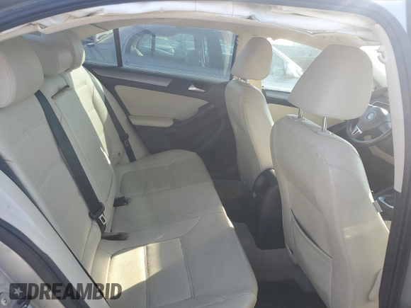 2014 Volkswagen Jetta TDI with VIN 3VWLL7AJ8EM266274, listed as a Copart auction lot 50441735 with 155,703 mi miles and Salvage title. Bid and sale history available at DreamBid. Image 10.