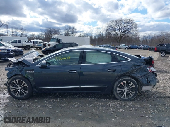 2018 Buick LaCrosse Premium with VIN 1G4ZR5SS9JU117882, listed as a IAAI auction lot 39161658 with 72,662 mi miles. Bid and sale history available at carsss.com. Image 15.