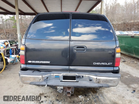 2004 Chevrolet Suburban LT with VIN 1GNEC16Z34J180543, listed as a Copart auction lot 44303975 with 270,011 mi miles and Salvage Title. Bid and sale history available at carsss.com. Image 6.