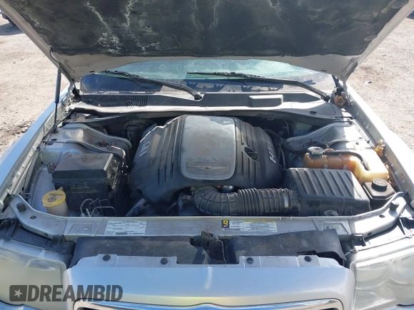 2008 Chrysler 300 C with VIN 2C3KK63H78H132546, listed as a IAAI auction lot 41634515 with 190,446 mi miles and . Bid and sale history available at carsss.com. Image 10.