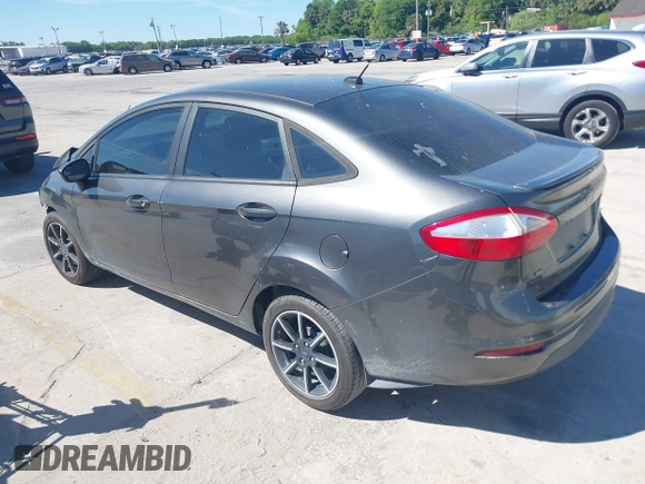 2017 Ford Fiesta SE z VIN 3FADP4BJ0HM103380, wystawiony jako IAAI lot #41849231 z przebiegiem 174 616 mil mil oraz . Historia ofert i sprzedaży dostępna na DreamBid. Obrazek 3.