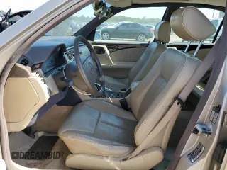 1997 Mercedes-Benz E-Class with VIN WDBJF55F8VJ031008, listed as a Copart auction lot 74305684 with 308,905 mi miles and Clean Title. Bid and sale history available at carsss.com. Image 7.