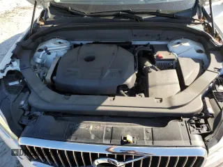 2020 Volvo XC60 Inscription with VIN YV4102RL4L1512319, listed as a Copart auction lot 48719605 with 37,302 mi miles and Salvage title. Bid and sale history available at DreamBid. Image 12.
