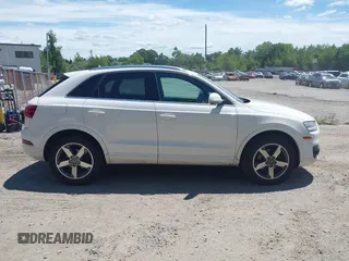 2015 Audi Q3 Premium Plus z VIN WA1EFCFS7FR012210, wystawiony jako IAAI lot #42771683 z przebiegiem 229 799 mil mil oraz . Historia ofert i sprzedaży dostępna na DreamBid. Obrazek 13.