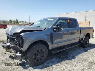 2024 Ford F-250 XL z VIN 1FT8W2BM3REC77366, wystawiony jako Copart lot #56059195 z przebiegiem 6 038 mil mil oraz Szkoda całkowita • Salvage title. Historia ofert i sprzedaży dostępna na DreamBid. Obrazek 1.