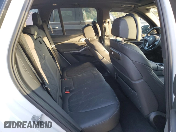 2025 BMW X5 sDrive40i with VIN 5UX13EU08S9W29831, listed as a Copart auction lot 43263975 with 21,624 mi miles and Clean Title. Bid and sale history available at carsss.com. Image 11.