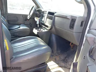 2006 Chevrolet Express Cargo Van with VIN 1GCFG15X261108382, listed as a IAAI auction lot 41585093 with 99,120 mi miles. Bid and sale history available at carsss.com. Image 5.