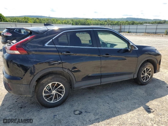 2024 Mitsubishi Eclipse Cross ES with VIN JA4ATUAA7RZ024633, listed as a Copart auction lot 60327444 with 8,389 mi miles and Salvage Title. Bid and sale history available at carsss.com. Image 3.