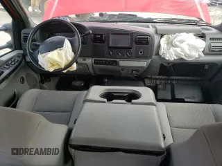 2005 Ford F-450 with VIN 1FDXW47P15EA28273, listed as a Copart auction lot 46141824 with 114,831 mi miles and Salvage title. Bid and sale history available at DreamBid. Image 8.