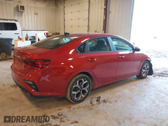 2021 Kia Forte LXS z VIN 3KPF24AD6ME326248, wystawiony jako IAAI lot #41760681 z przebiegiem 83 716 mil mil oraz . Historia ofert i sprzedaży dostępna na DreamBid. Obrazek 4.