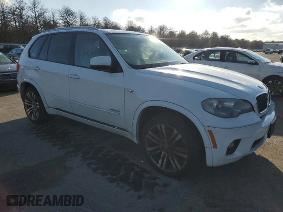 2012 BMW X5 35i with VIN 5UXZV4C55CL747778, listed as a Copart auction lot 84335374 with 144,258 mi miles and Non repairable. Bid and sale history available at DreamBid. Image 4.