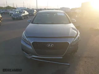 2017 Hyundai Sonata Hybrid SE with VIN KMHE24L35HA074609, listed as a IAAI auction lot 41177631 with 109,259 mi miles. Bid and sale history available at carsss.com. Image 13.