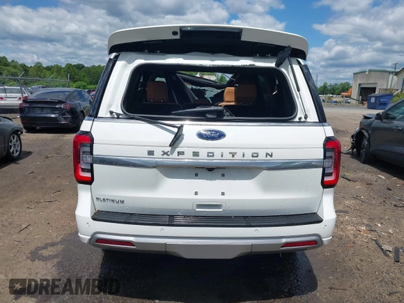 2024 Ford Expedition Platinum с VIN 1FMJU1M87REA86904, выставлен на аукционе IAAI как лот 42335782 с пробегом 6 411 миль миль и . История ставок и продаж доступна на DreamBid. Изображение 16.