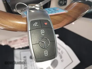 2021 Mercedes-Benz GLE 350 with VIN 4JGFB4JB2MA363374, listed as a IAAI auction lot 41211761 with 57,857 mi miles and . Bid and sale history available at DreamBid. Image 11.