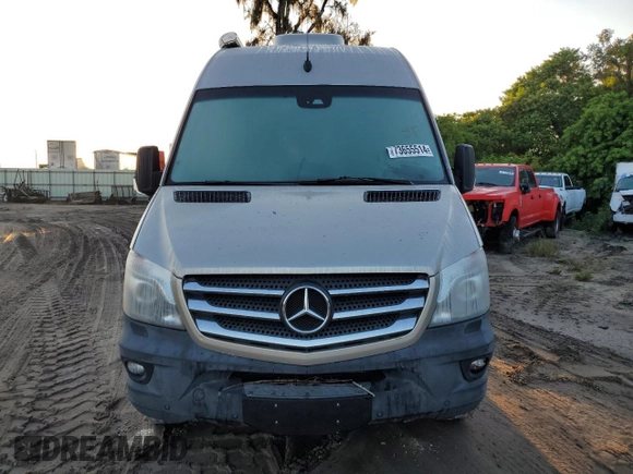 2016 Mercedes-Benz Sprinter Cargo with VIN WD3PE7DD7GP206854, listed as a Copart auction lot 73655514 with Not Provided miles and Non Repairable. Bid and sale history available at carsss.com. Image 5.
