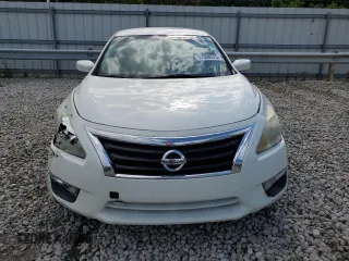 2015 Nissan Altima SV z VIN 1N4AL3AP7FC209967, wystawiony jako Copart lot #57808575 z przebiegiem 174 930 mil mil oraz Szkoda całkowita • Salvage title. Historia ofert i sprzedaży dostępna na DreamBid. Obrazek 5.