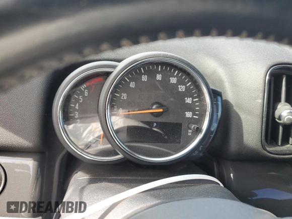 2018 MINI Countryman Cooper S with VIN WMZYT3C38J3E00263, listed as a Copart auction lot 41866005 with 0 mi miles and Salvage Title. Bid and sale history available at carsss.com. Image 9.