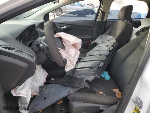 2015 Ford Focus SE with VIN 1FADP3F25FL301853, listed as a Copart auction lot 84502504 with 0 mi miles and Salvage Title. Bid and sale history available at carsss.com. Image 7.