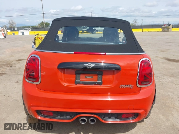 2019 MINI Convertible Cooper S with VIN WMWWG9C58K3E40700, listed as a IAAI auction lot 41985685 with 29,128 mi miles. Bid and sale history available at carsss.com. Image 16.