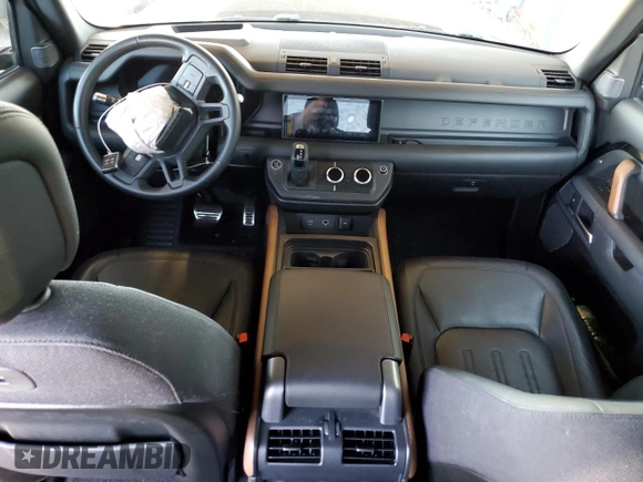 2020 Land Rover Defender X z VIN SALEX7EU7L2021063, wystawiony jako Copart lot #67714994 z przebiegiem 35 534 mil mil oraz Szkoda całkowita • Salvage title. Historia ofert i sprzedaży dostępna na DreamBid. Obrazek 8.