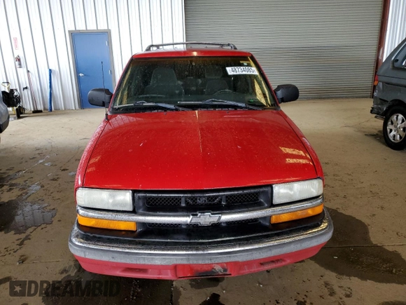 2001 Chevrolet Blazer LT with VIN 1GNCS13W71K106813, listed as a Copart auction lot 48734085 with 205,599 mi miles and Salvage title. Bid and sale history available at DreamBid. Image 5.