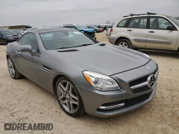 2013 Mercedes-Benz SLK 250 с VIN WDDPK4HAXDF070563, выставлен на аукционе Copart как лот 45769115 с пробегом 66 371 миль миль и Списание • Salvage title. История ставок и продаж доступна на DreamBid. Изображение 4.