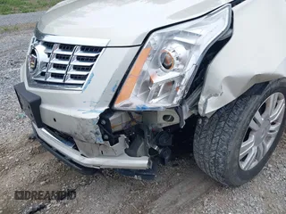 2013 Cadillac SRX Luxury Collection with VIN 3GYFNCE3XDS654531, listed as a IAAI auction lot 41931295 with 120,255 mi miles and . Bid and sale history available at carsss.com. Image 6.