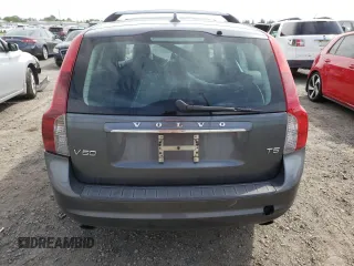 2011 Volvo V50 with VIN YV1672MW6B2605898, listed as a Copart auction lot 52820965 with 286,675 mi miles and Salvage Title. Bid and sale history available at carsss.com. Image 6.