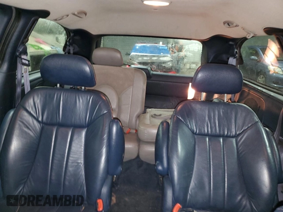 2001 Chrysler Town & Country LXi with VIN 2C8GP54L31R375236, listed as a Copart auction lot 85763534 with 193,013 mi miles and Salvage Title. Bid and sale history available at DreamBid. Image 10.