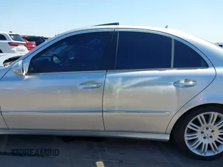 2007 Mercedes-Benz E-Class 3.5L with VIN WDBUF56X07B174780, listed as a IAAI auction lot 42007204 with 150,527 mi miles. Bid and sale history available at carsss.com. Image 14.