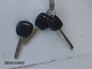 2004 Kia Amanti z VIN KNALD124645048776, wystawiony jako IAAI lot #41337748 z przebiegiem 105 447 mil mil oraz . Historia ofert i sprzedaży dostępna na DreamBid. Obrazek 11.